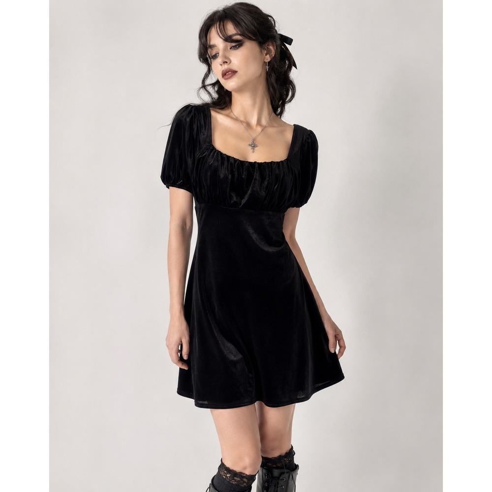 H&M Divided Black Velvet Mini Babydoll Dress Square Neck Romantic Whimsigoth M